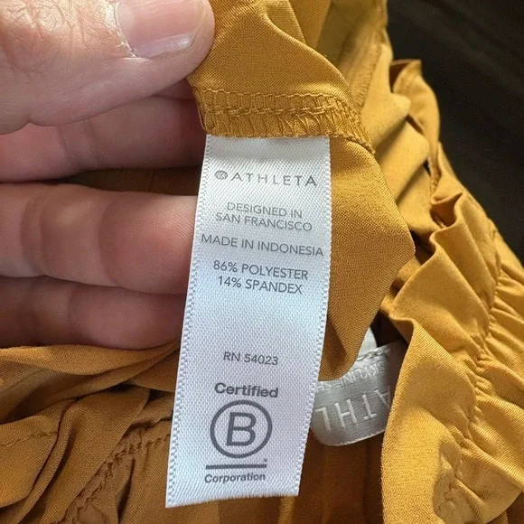 Athleta Skyline Shorts | Size 6 | Gold/Mustard - Picture 9 of 10